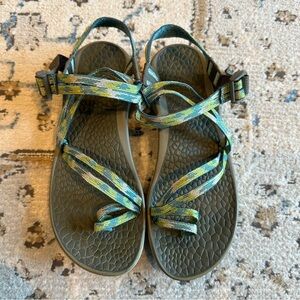 Women’s Chaco Sandals Size 9 Blue Green Double Strap Outdoor shoes